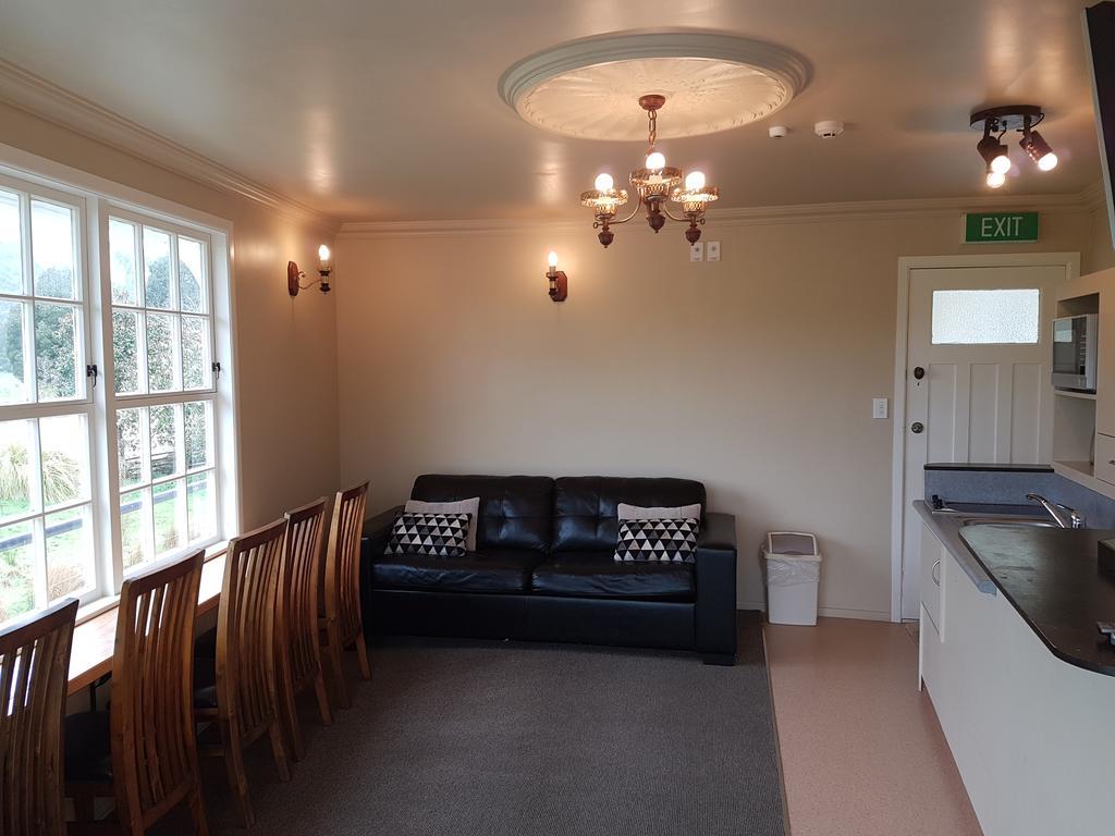 Woodlyn Park Motel Waitomo Caves Esterno foto